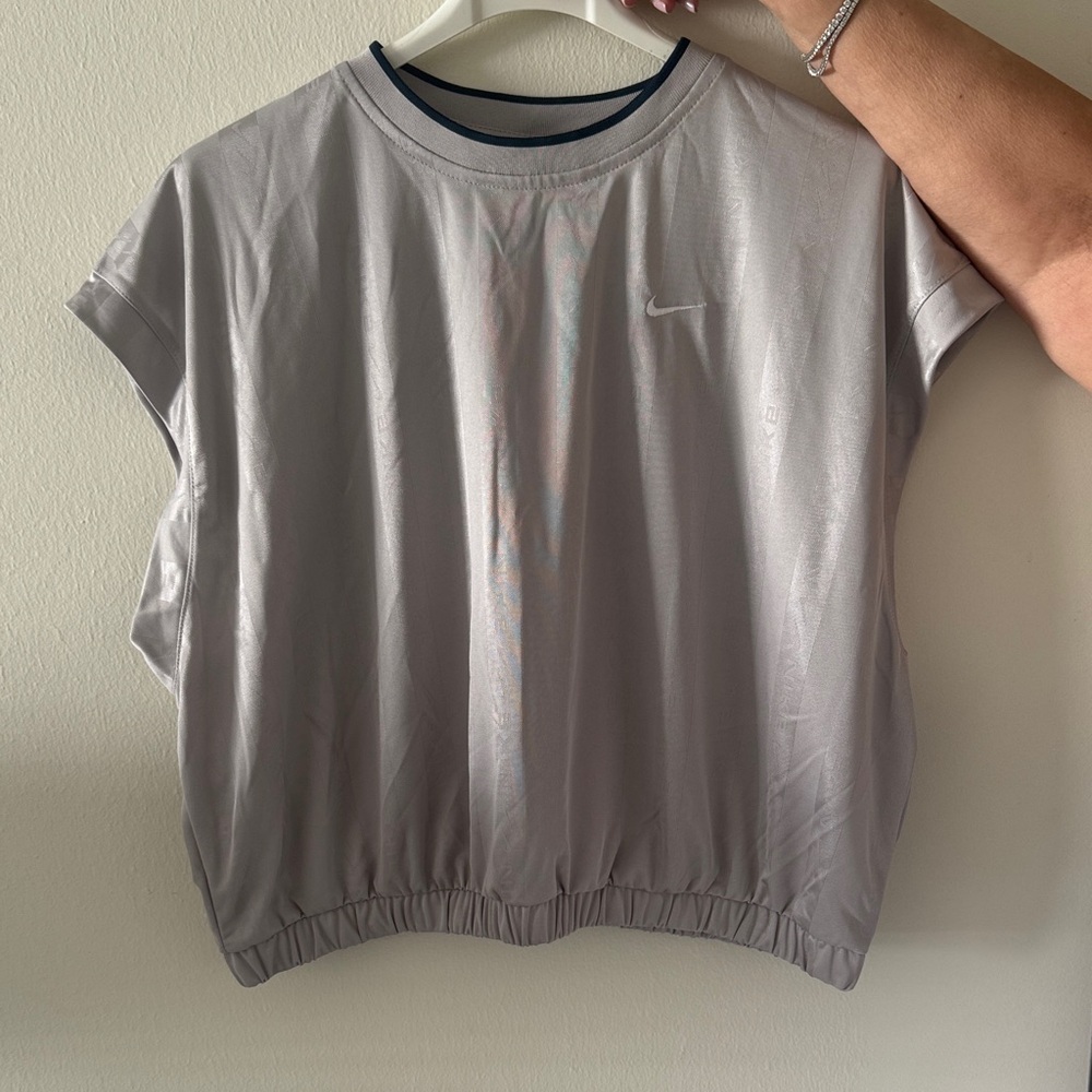 Nike Women's Metallic Gray Short Sleeve Tee